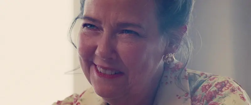 arriet Samson Harris as Mary Grady in Licorice Pizza (2022)